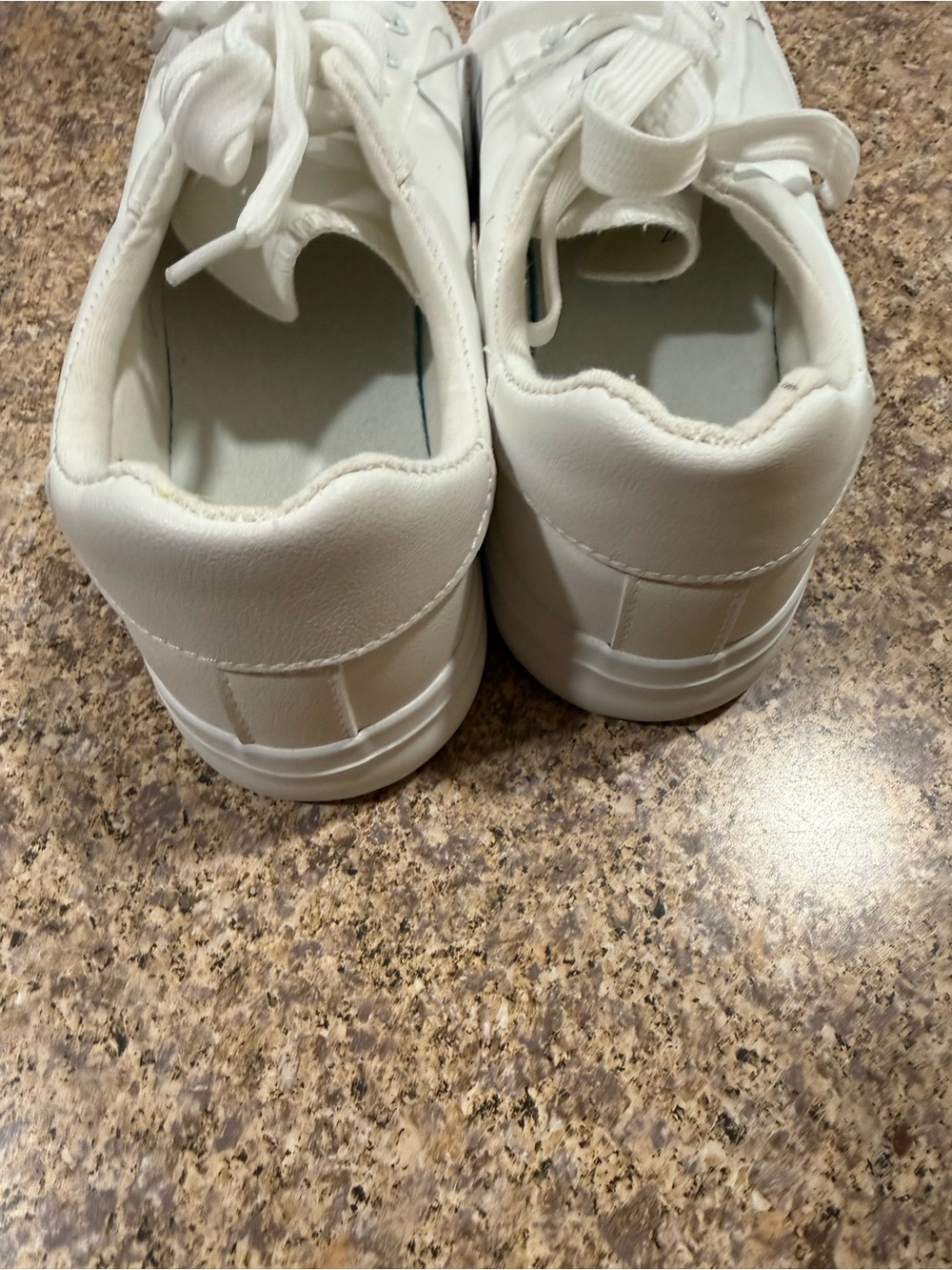 White Low-Top Casual Sneakers with Gum Sole - Picture 8 of 9